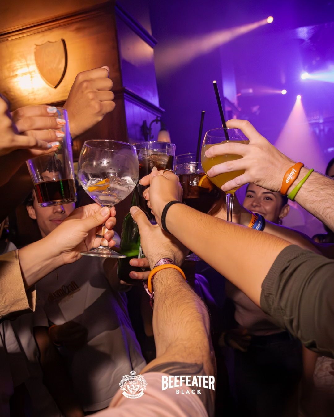  lugares para bailar salsa y bachata en Zaragoza en 2026